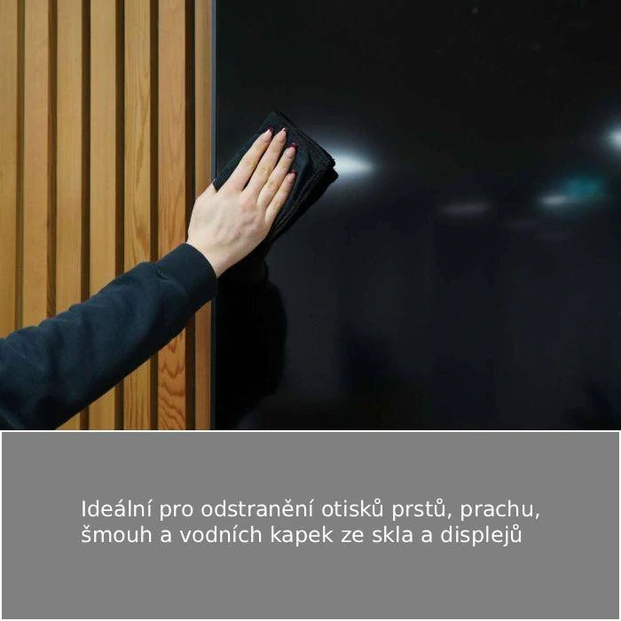 Černá utěrka z mikrovlákna